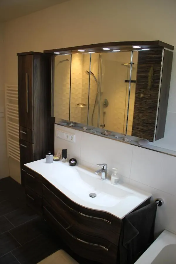Oktoberfest Apartment Puchheim Homestay