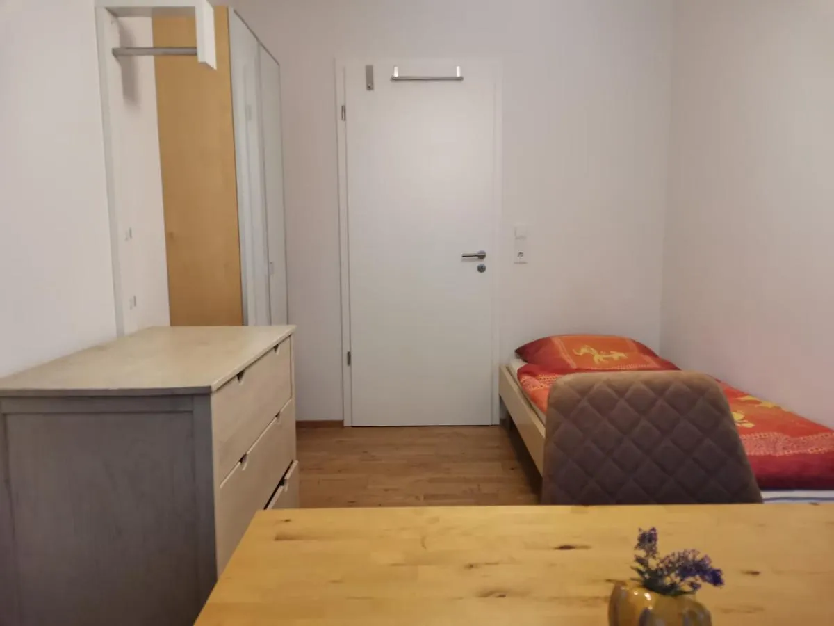 Homestay Oktoberfest Apartment Puchheim